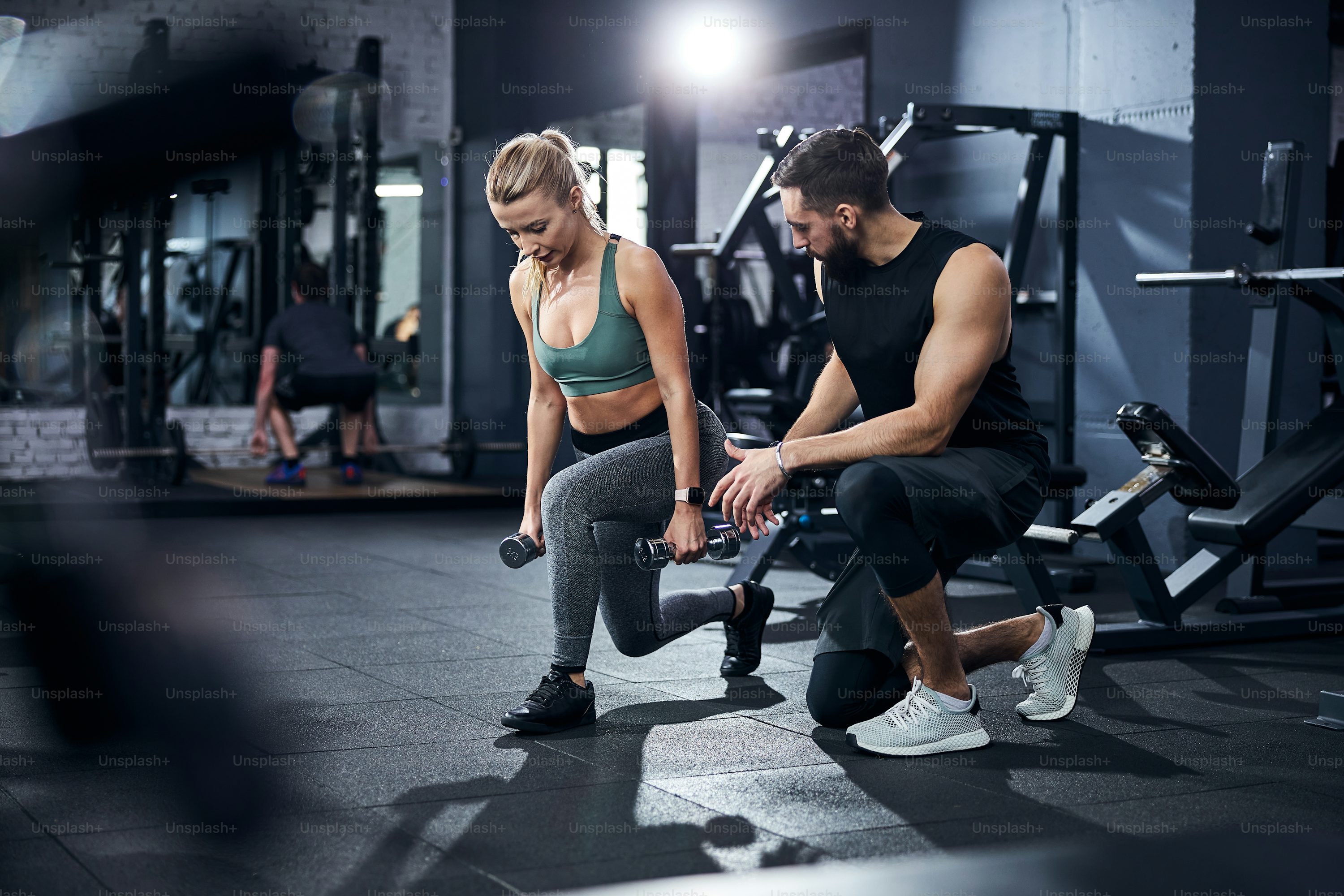 Entrenamiento personal en Granada con entrenador profesional en gimnasio